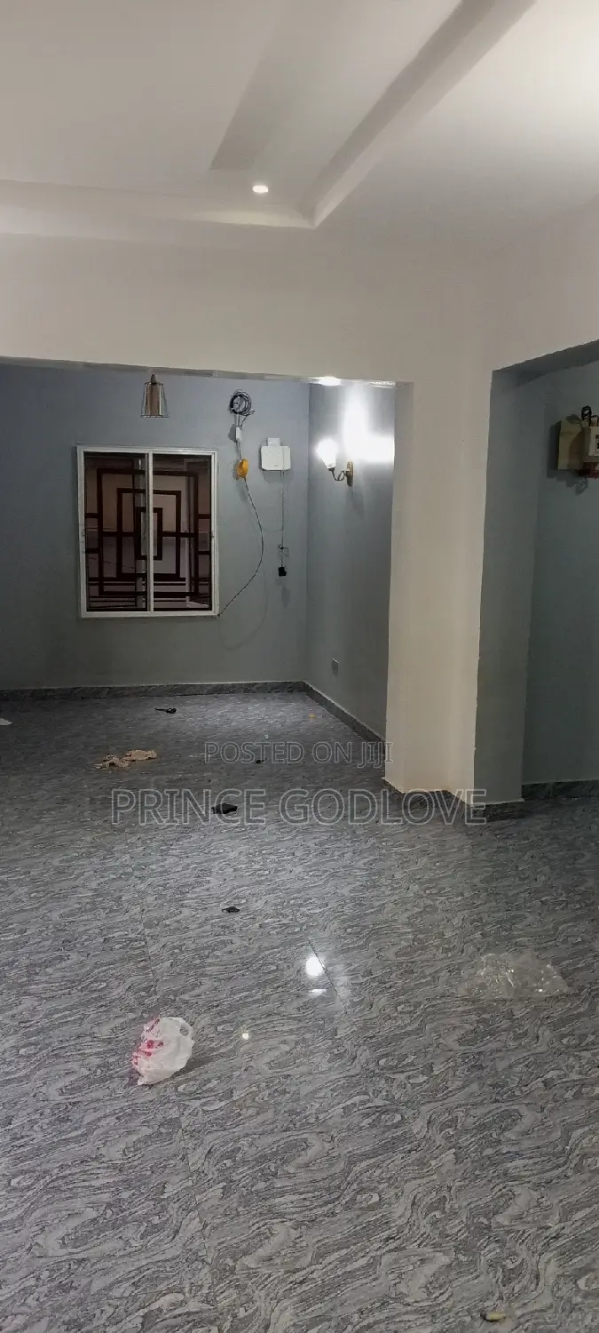 2bdrm Block of Flats in Trans Engineering, Dawaki for rent