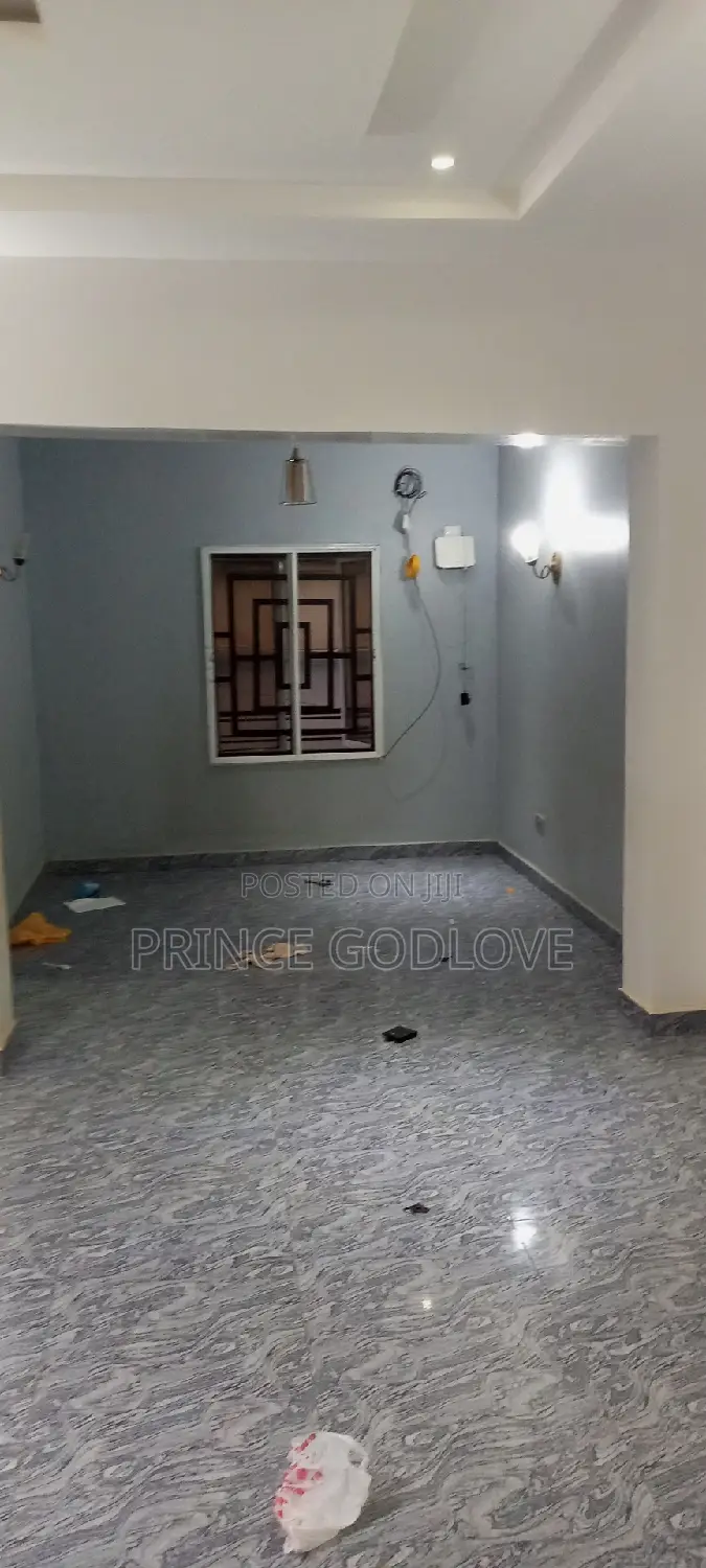 2bdrm Block of Flats in Trans Engineering, Dawaki for rent