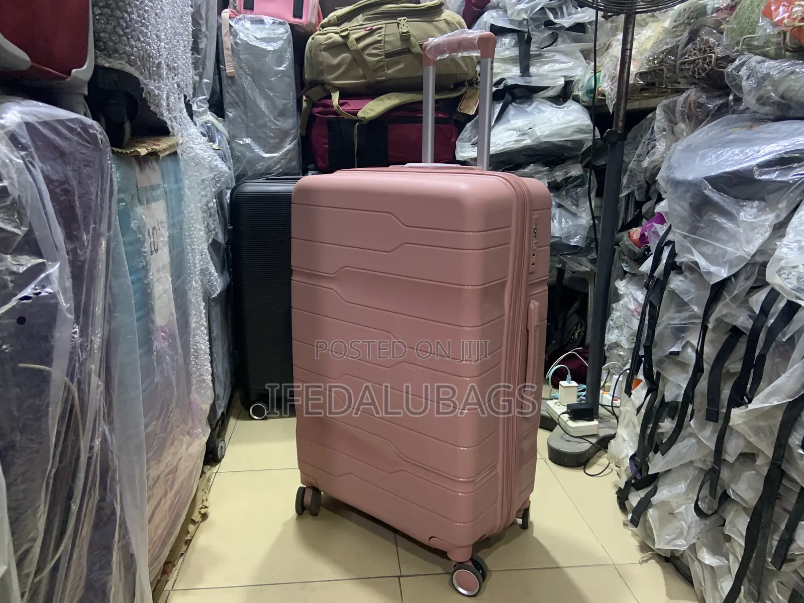 Big Size Quality Rose Gold Unbreakable Travel Luggage