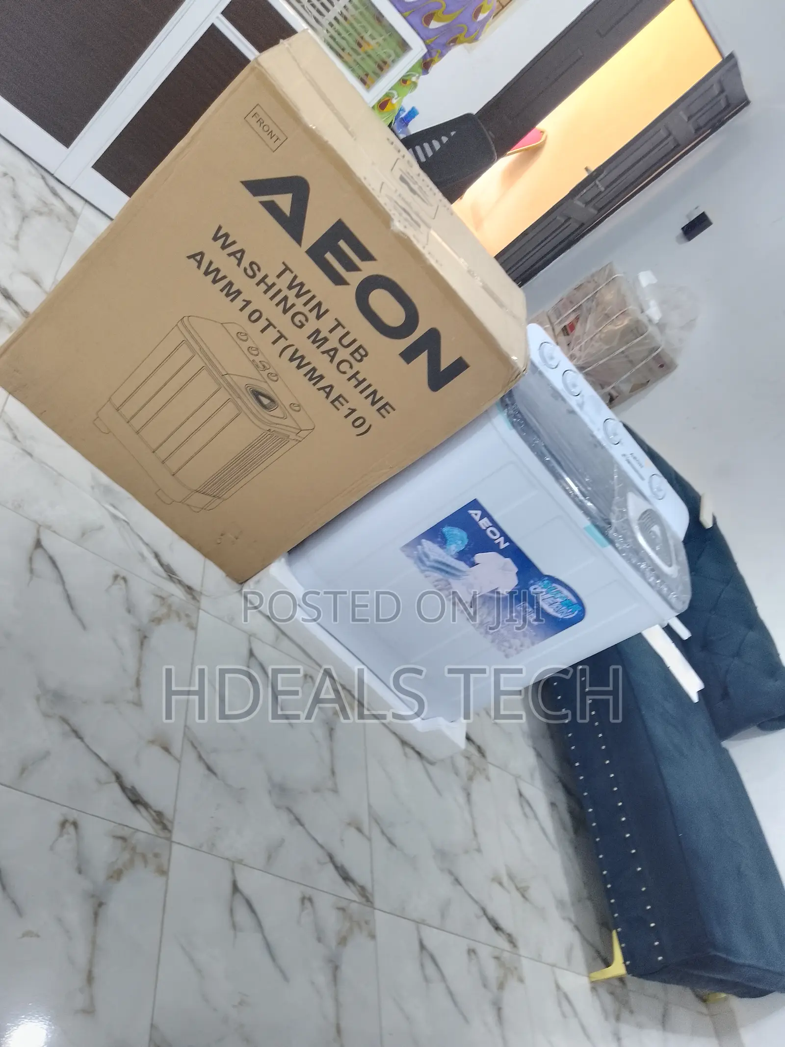 Free Standing 10kg Aeon Washing Machine.