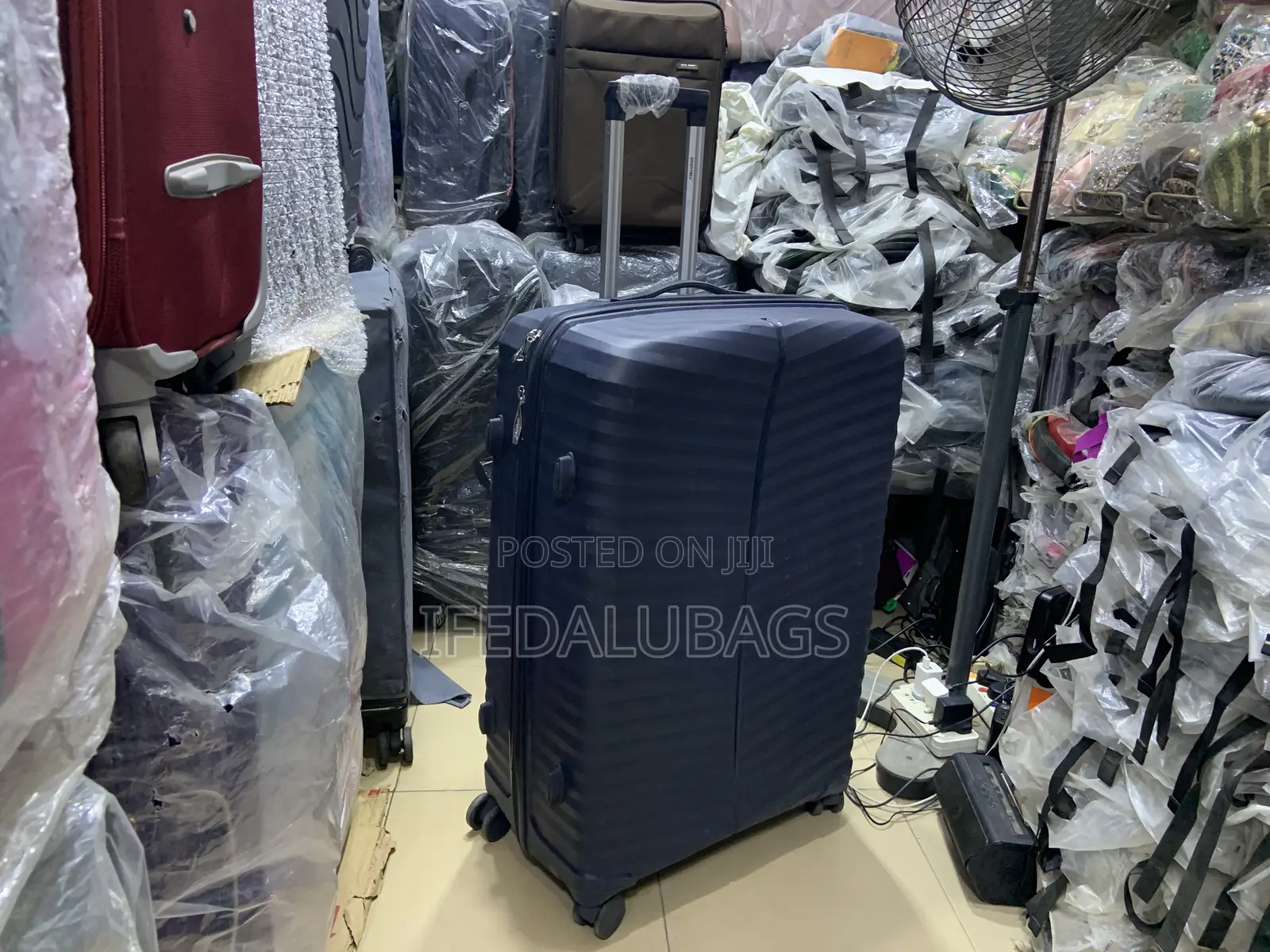 Biggest Size Unbreakable Travel Luggage