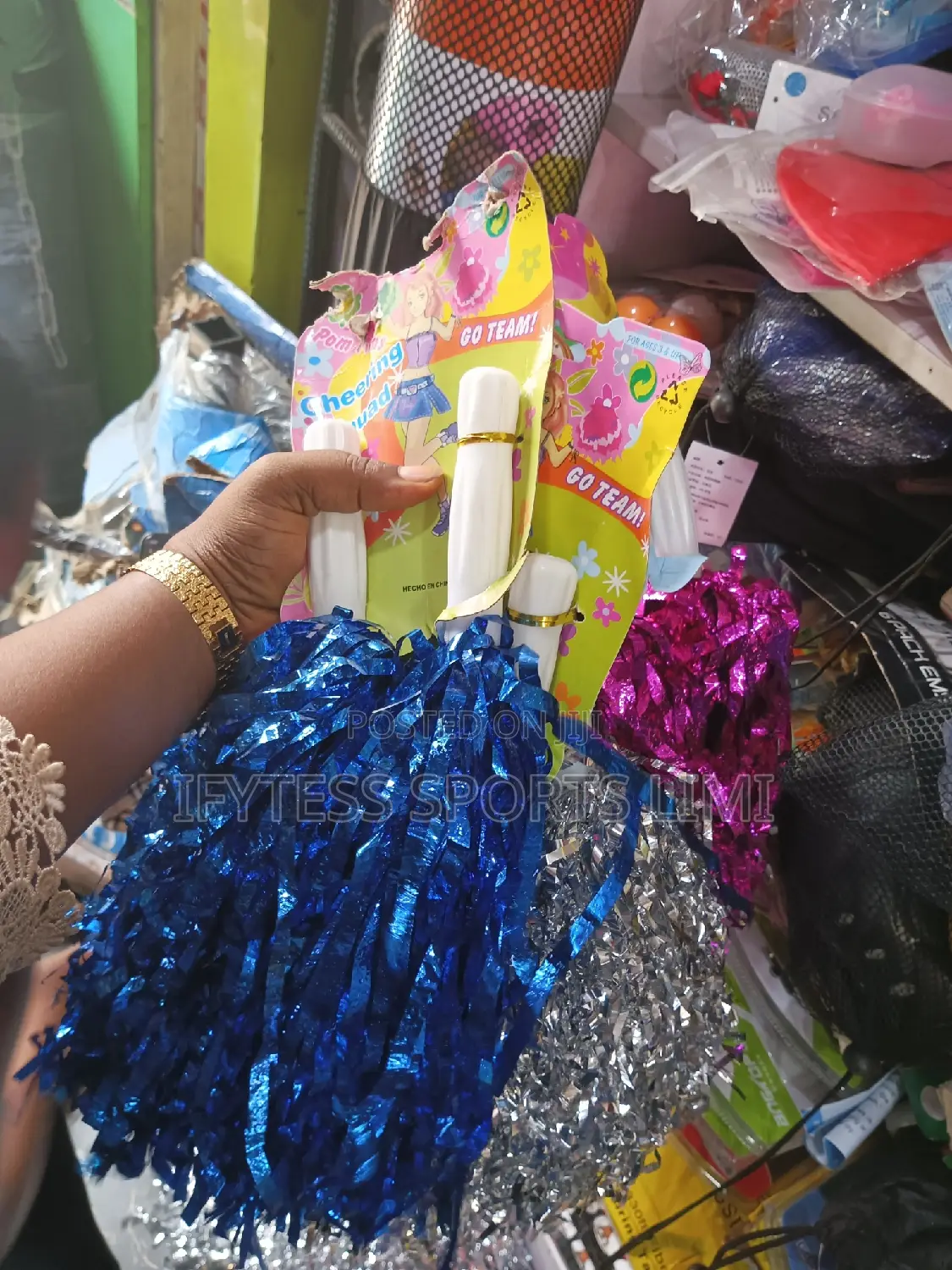 Cheerleaders Pom Poms