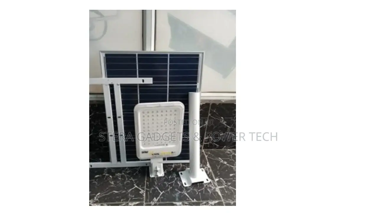 200 Watt Solar Flood Light LED: 1200 Lumens