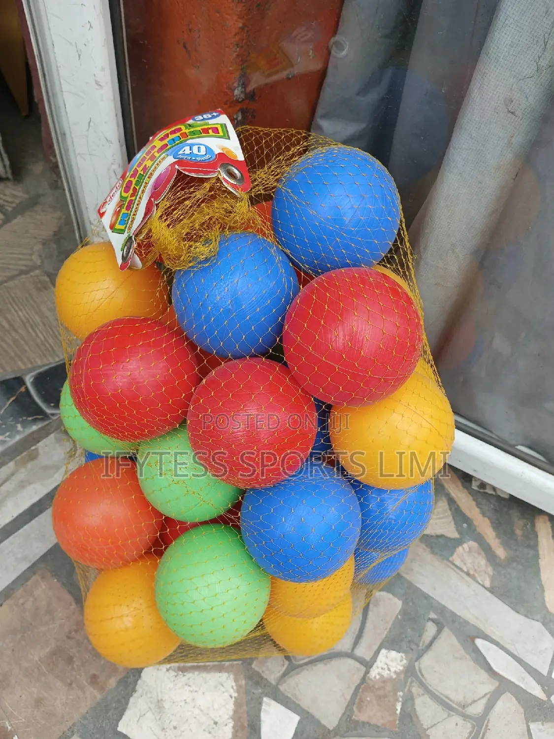 Swimming Pool Colored Ball (40 Pieces)