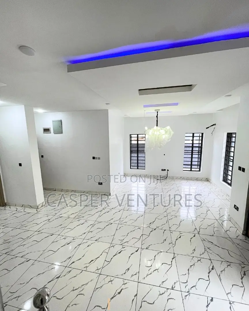 4bdrm Duplex in Ologolo for sale