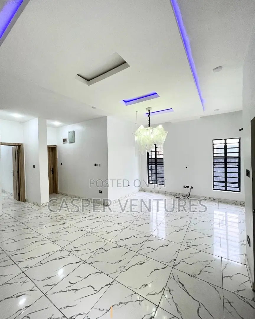 4bdrm Duplex in Ologolo for sale