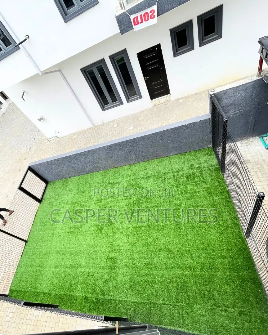 4bdrm Duplex in Ologolo for sale