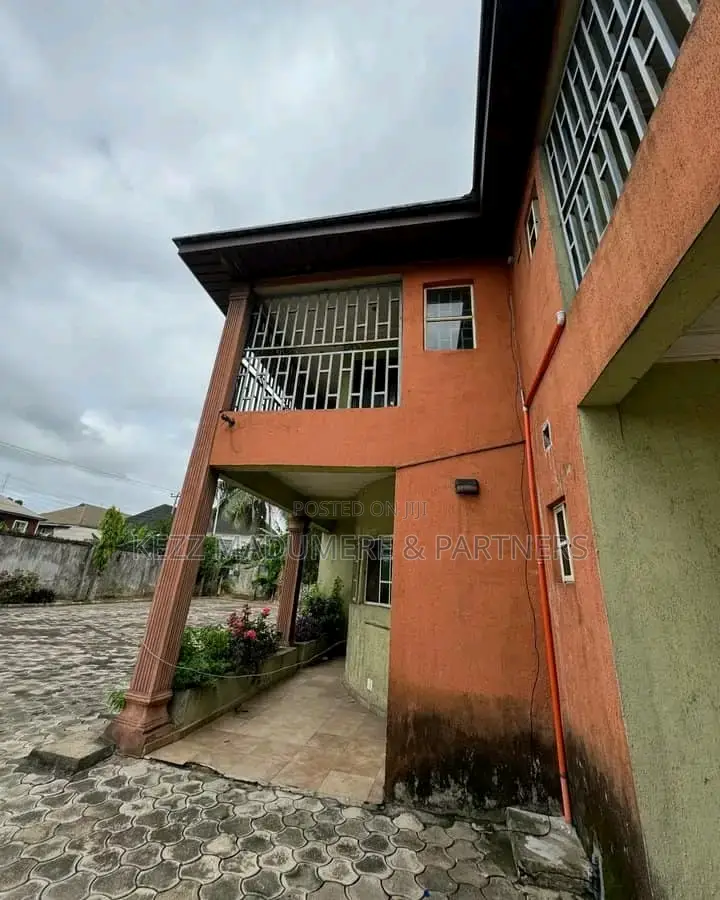 6bdrm Duplex in Mercyland, Port for sale