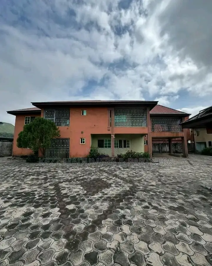 6bdrm Duplex in Mercyland, Port for sale