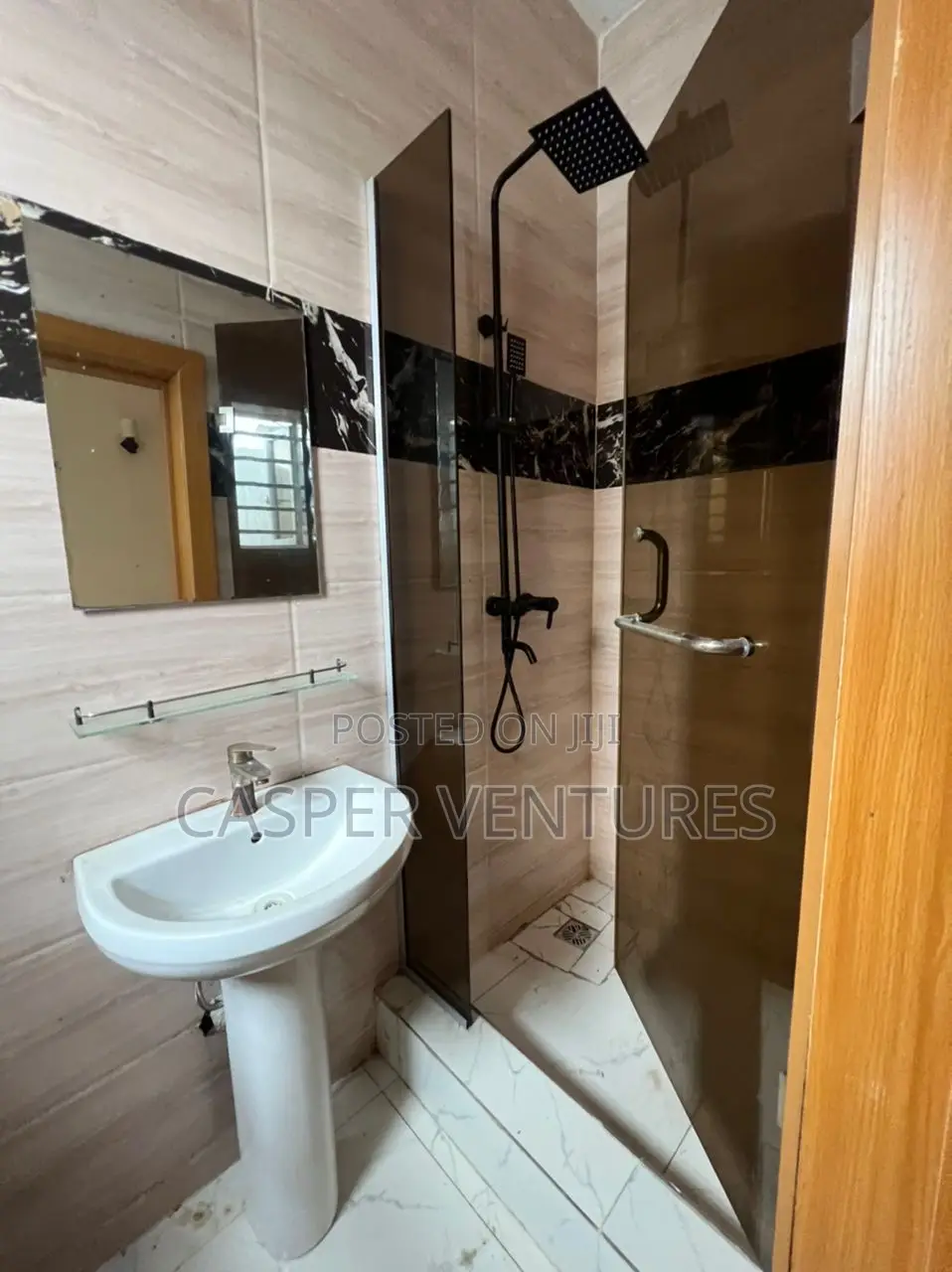 1bdrm Shared Apartment in Ikota Gra for rent