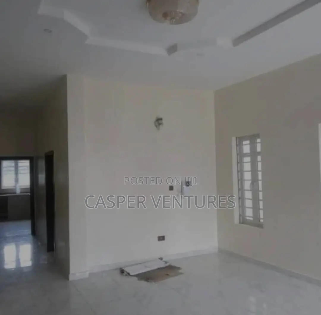 4bdrm Duplex in Alternative, Chevron for rent