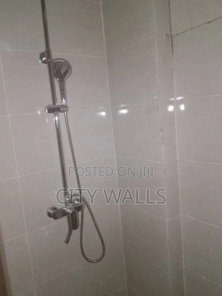 4bdrm Townhouse / Terrace in Lekki for rent