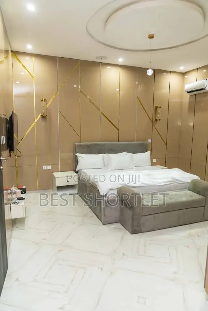 Luxury 4 Bedroom Duplex With Snooker Ikate