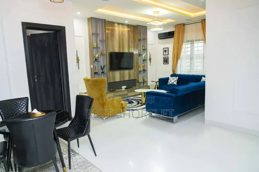 Luxury 4 Bedroom Duplex With Snooker Ikate