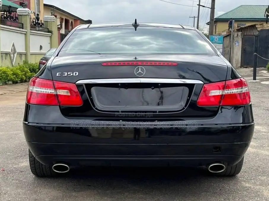 Mercedes-Benz E350 2012 Black