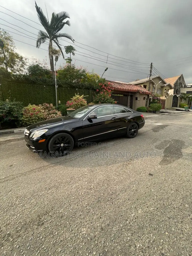 Mercedes-Benz E350 2012 Black