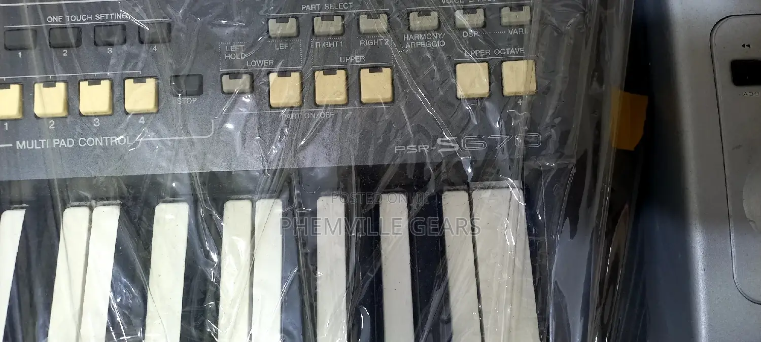 Uk Used Psr S670