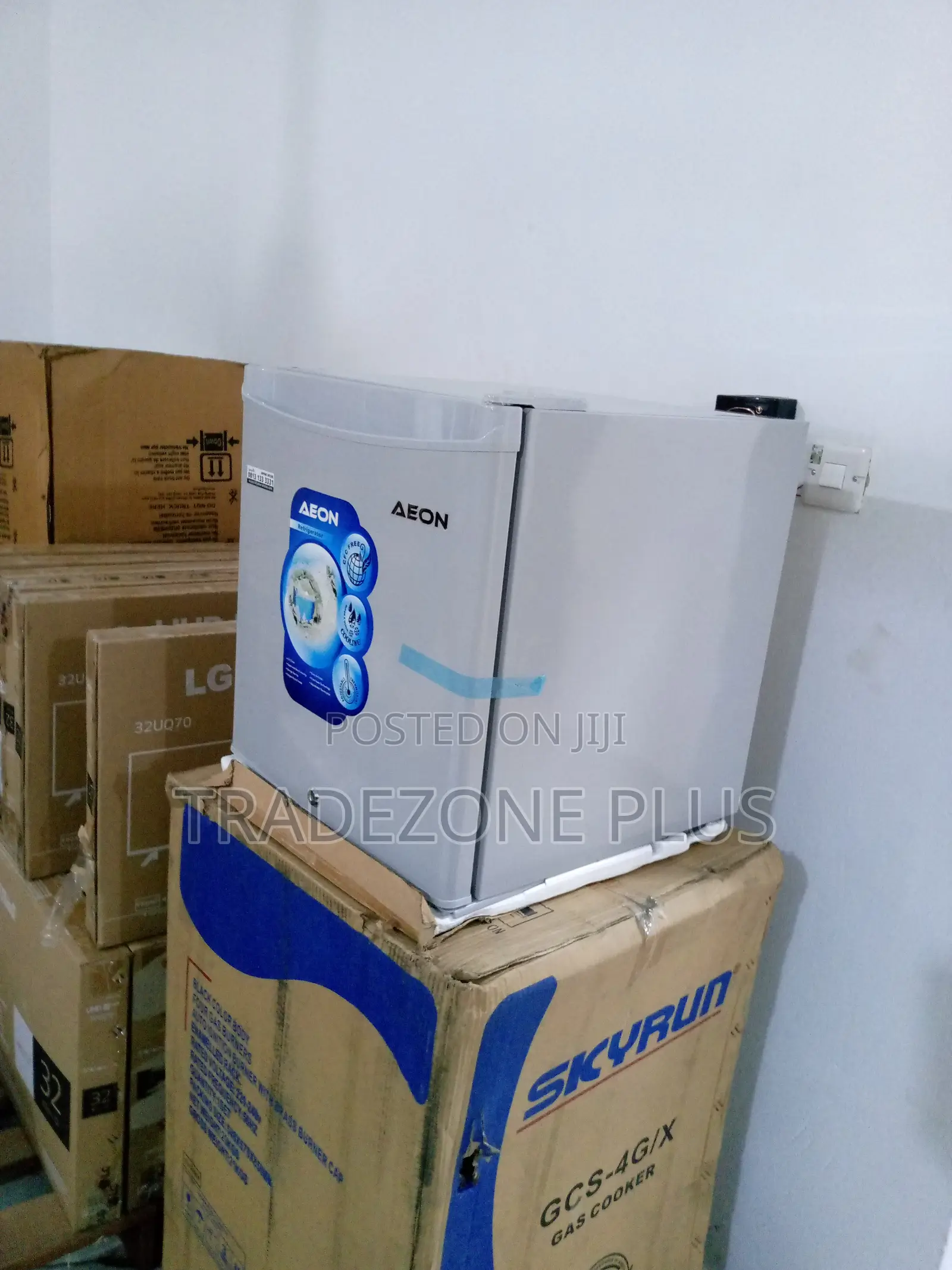 45ltr Aeon Bedside Refrigerator Ars50g[Reae50]