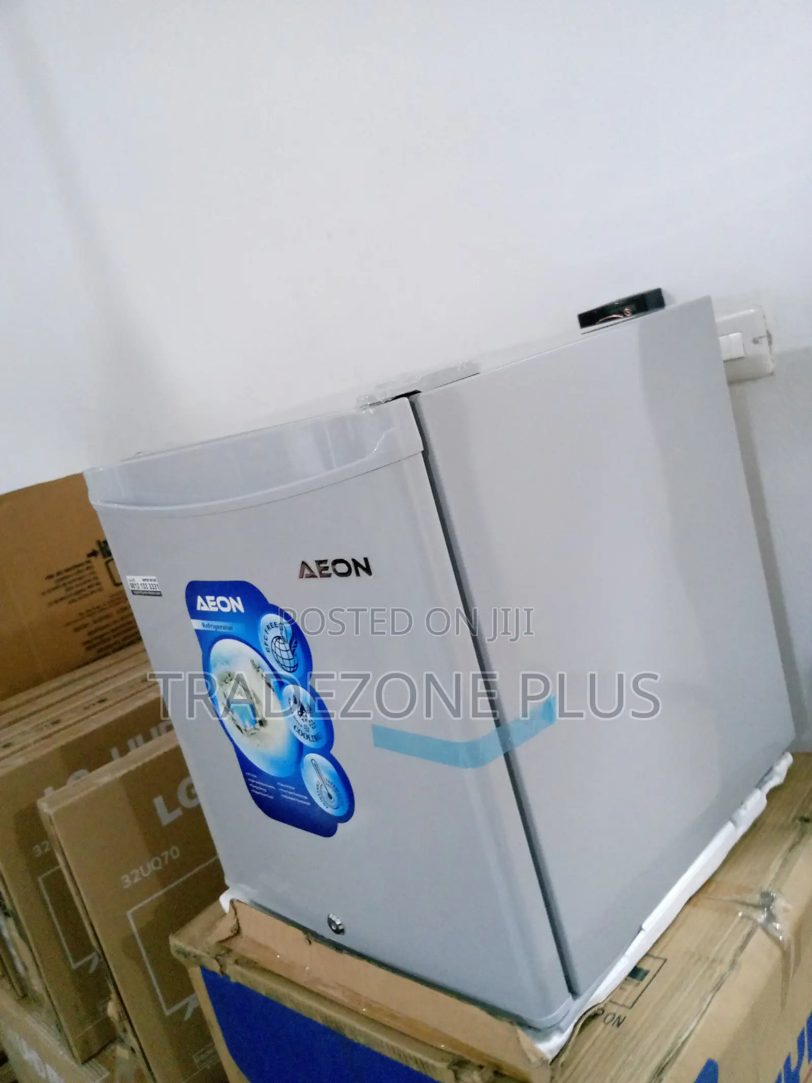 Durable Ars50g Aeon Bedside Refrigerator