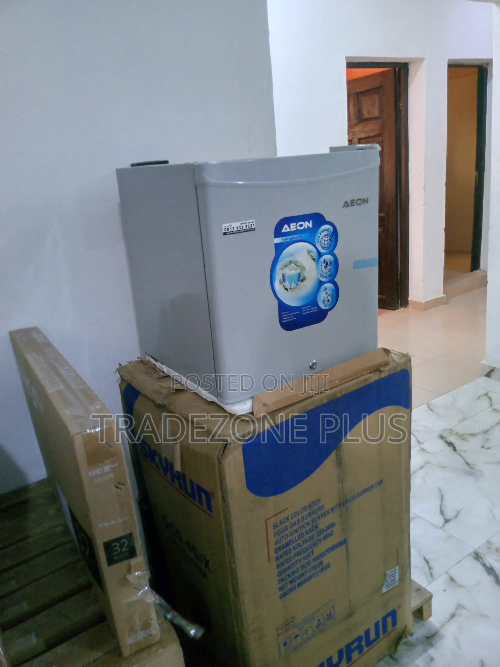 Durable Aeon Bedside Refrigerator Ars50g