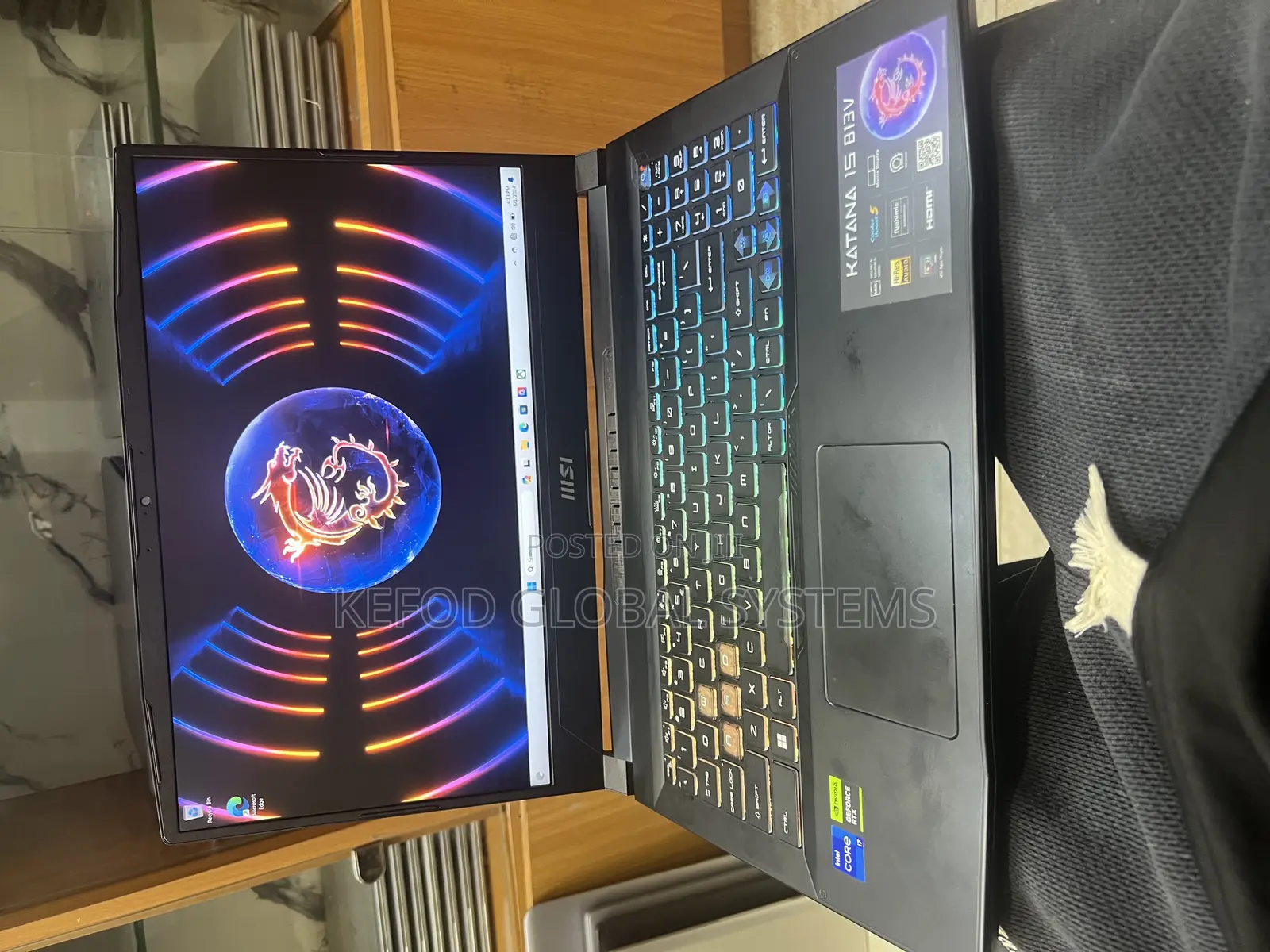 Laptop MSI Katana 15 16GB Intel Core I7 SSD 1T