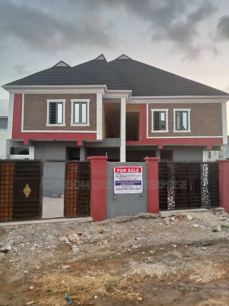 4bdrm House in Ahmadiya, Abule Egba for sale