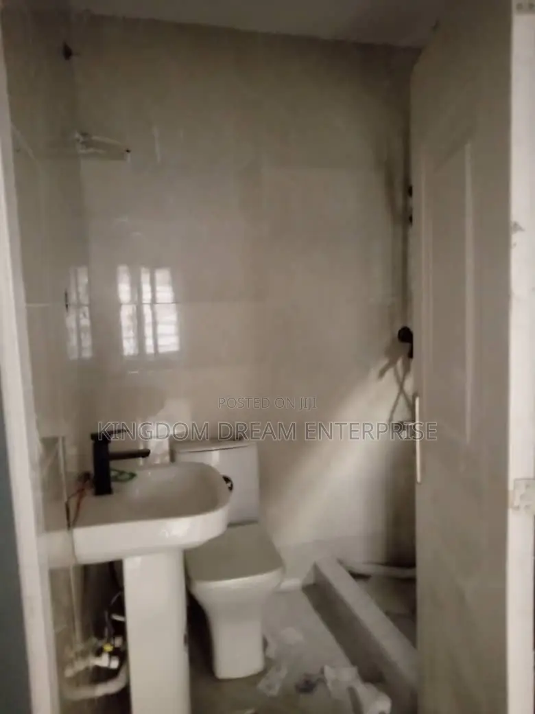 4bdrm House in Ahmadiya, Abule Egba for sale