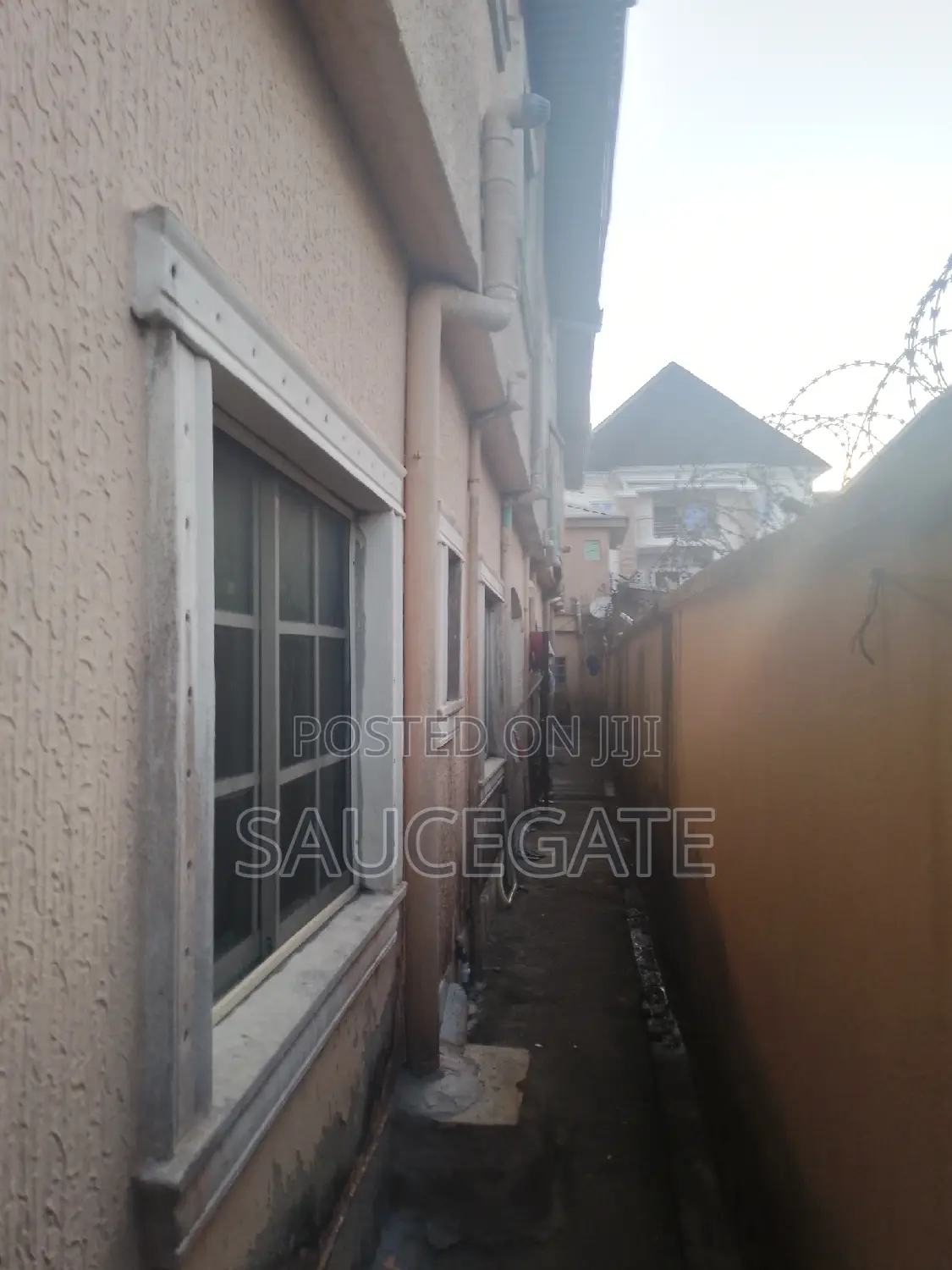 1bdrm Condo in Abule Ado Adeshoba for rent