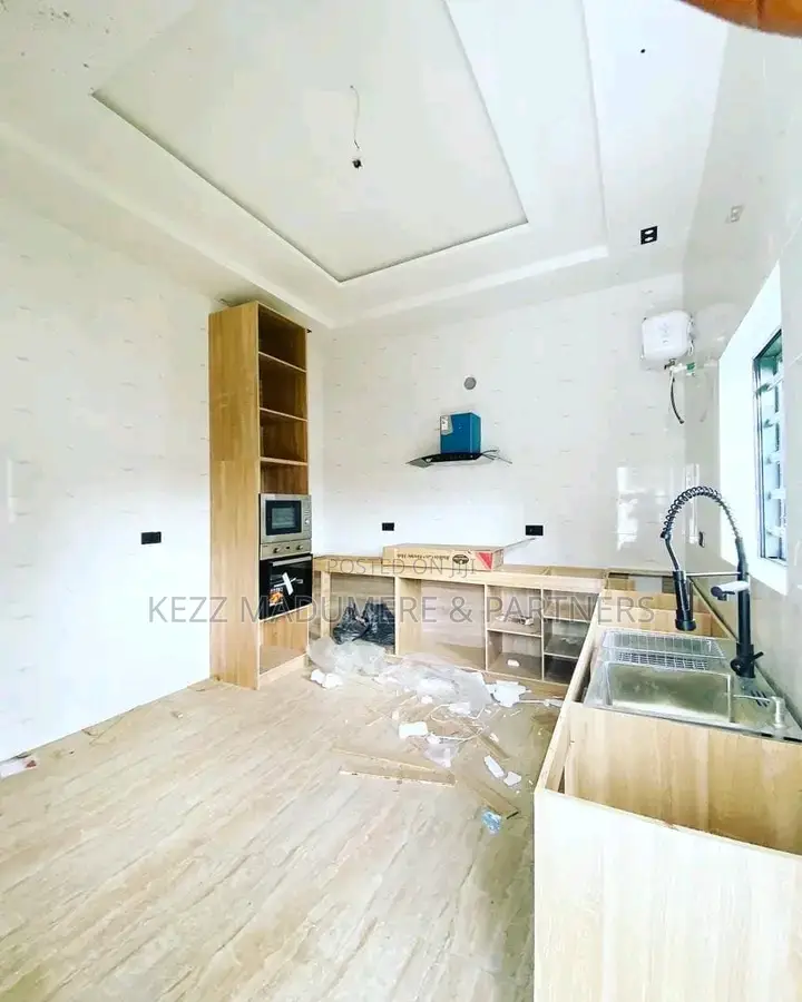 4bdrm Duplex in Dr Peter Odili , for sale