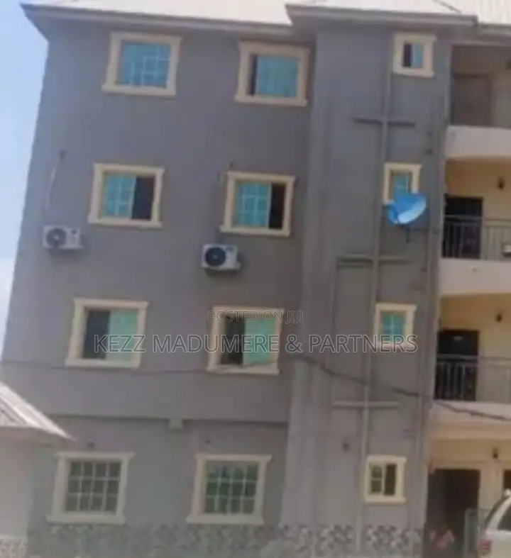 3bdrm Block of Flats in New Owerri , Imo for sale