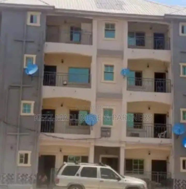 3bdrm Block of Flats in New Owerri , Imo for sale