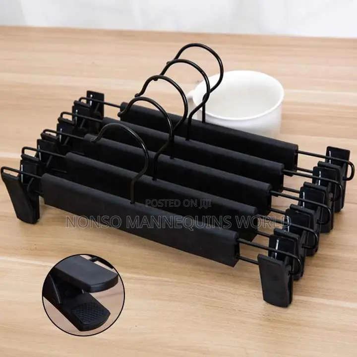 White/Black Clip Hangers