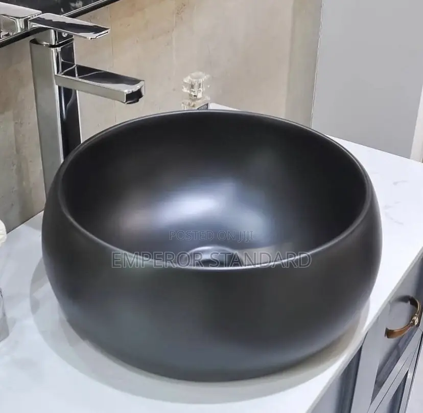 Black Counter Top Washing Hand Basin