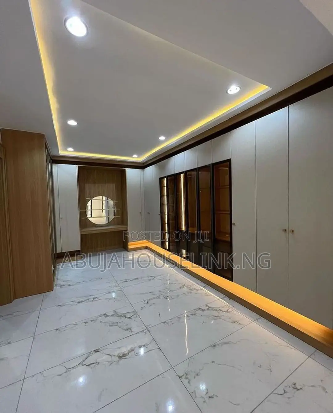 6bdrm Duplex in Guzape Main Abuja for sale