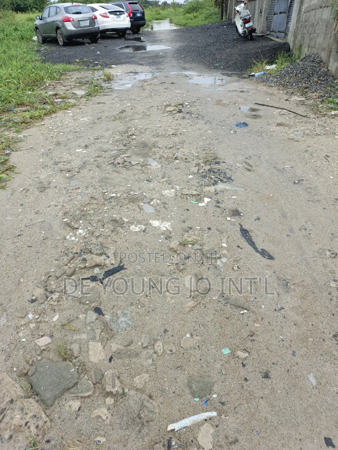 A Plot of Land 100/50 Square Meters for Sale at Peace Estate