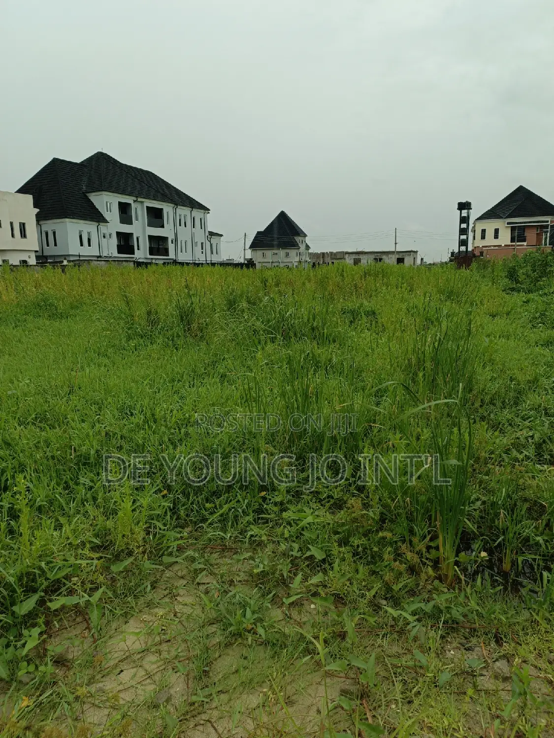 A Plot of Land 100/50 Square Meters for Sale at Peace Estate