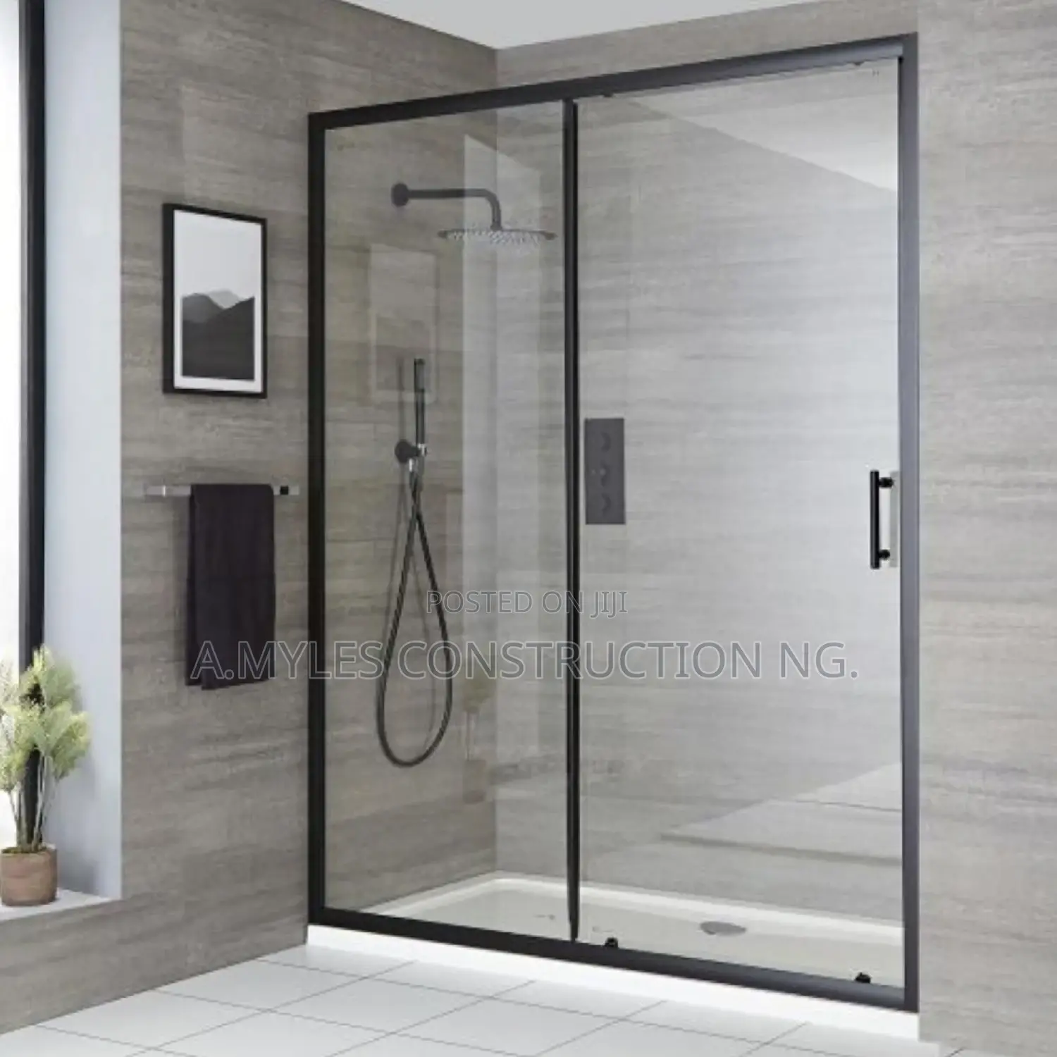 Black Rings Shower Cubicles