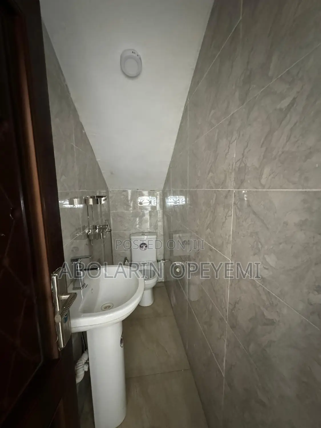 Furnished 4bdrm Duplex in Mogodo, GRA Phase 1 for sale