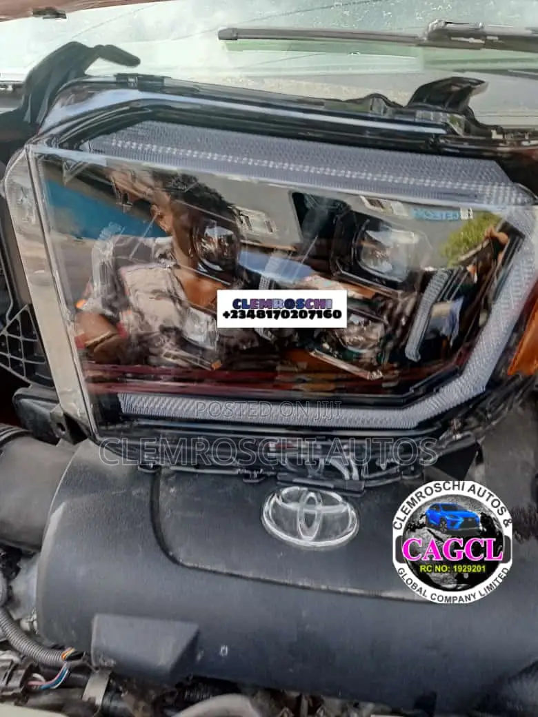 High Quality Certified Brand New 4touch Head Light Tundra