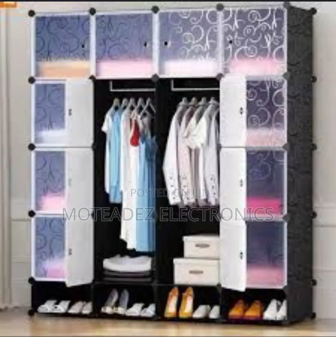 Detachable 4 Partitions Luxury Strong Quality Plastic Rubber Wardrobe