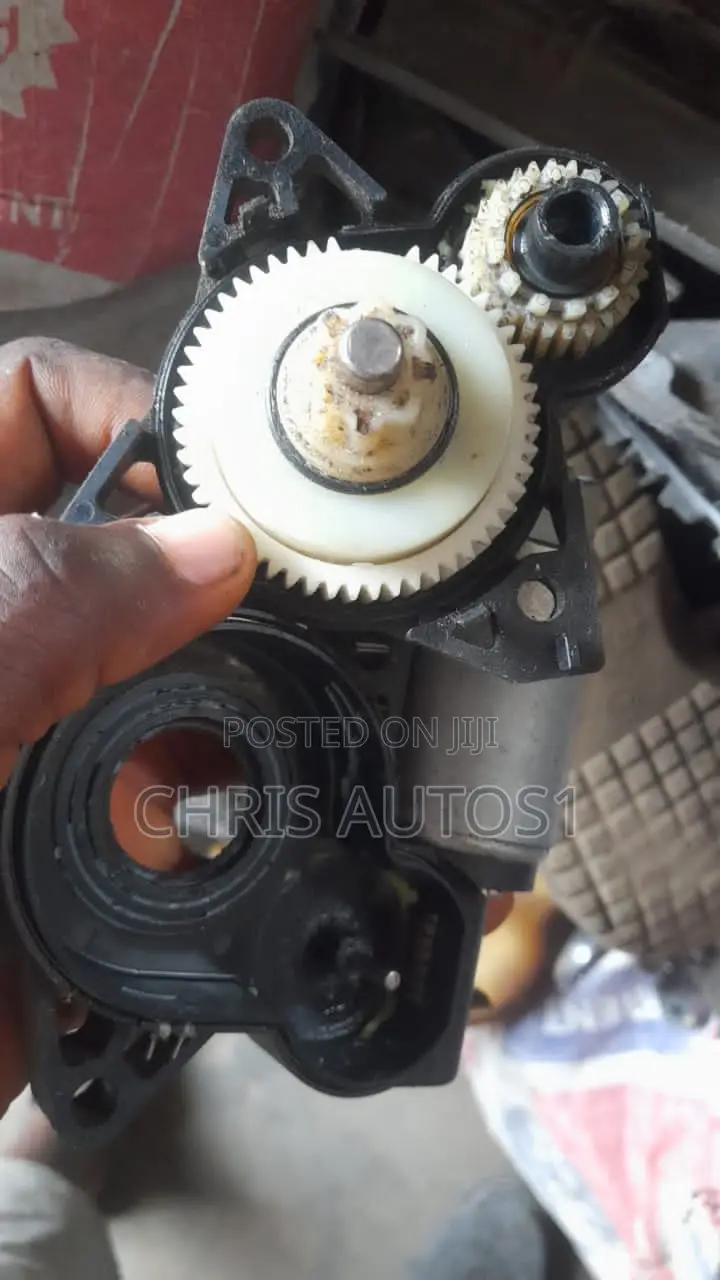 Mazda Cx9 Door Glass Engine Whiner Available