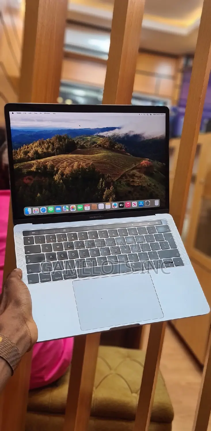 Laptop Apple MacBook Pro 2018 16GB Intel Core i7 SSD 1T