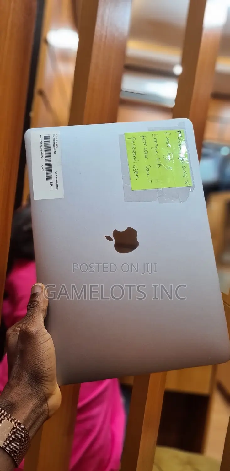 Laptop Apple MacBook Pro 2018 16GB Intel Core i7 SSD 1T