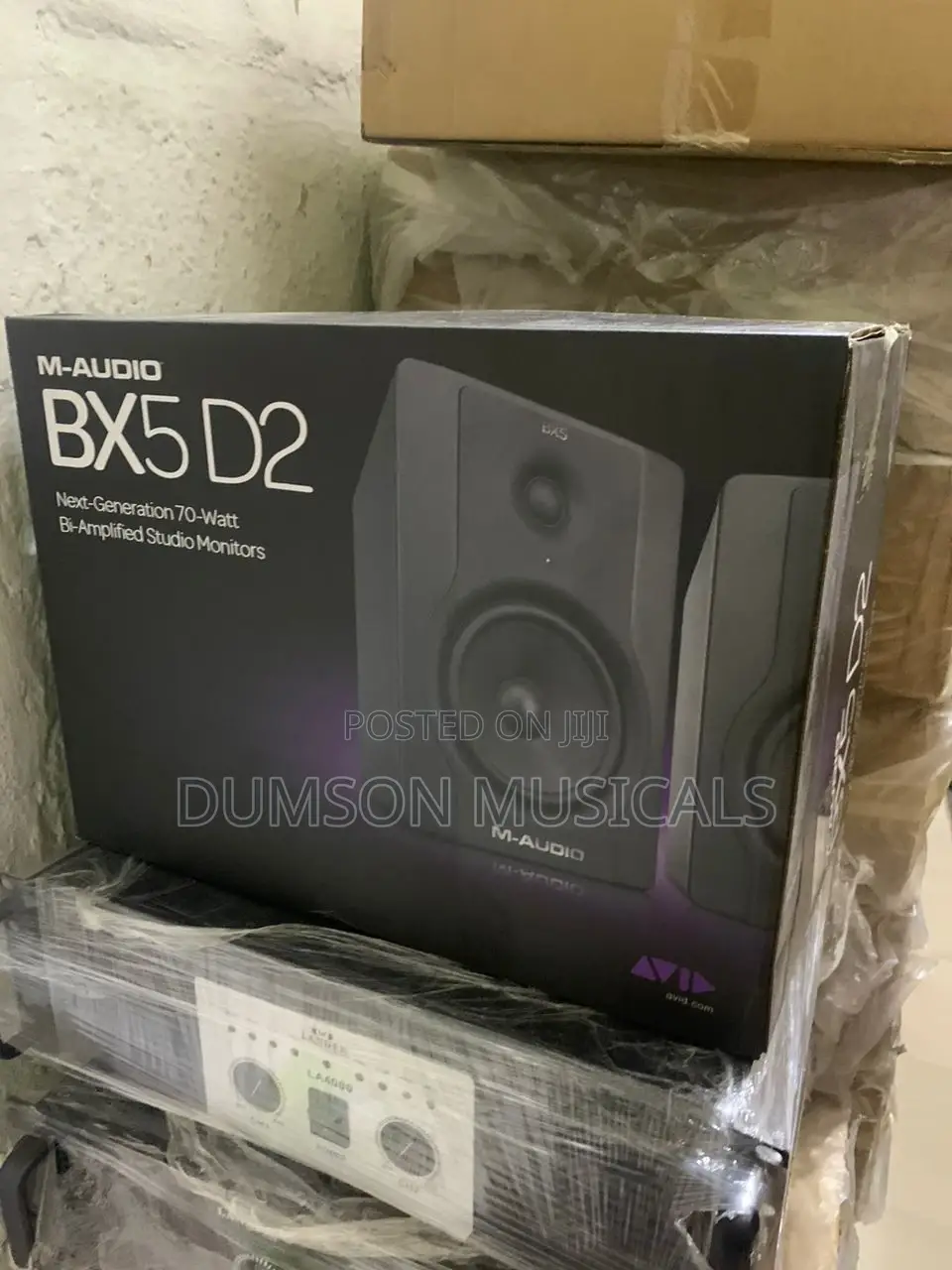 Bx5d2 M-Audio Studio Monitor