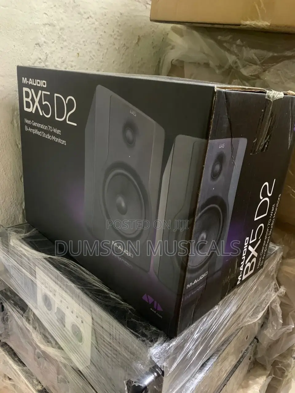 Bx5d2 M-Audio Studio Monitor