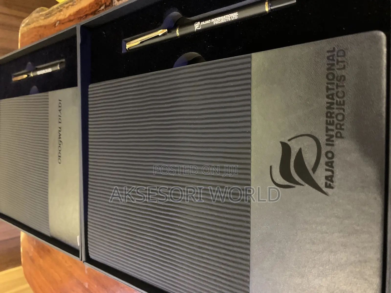 A5 Corporate Gift Set Notebook Pen Set With Free Engraving