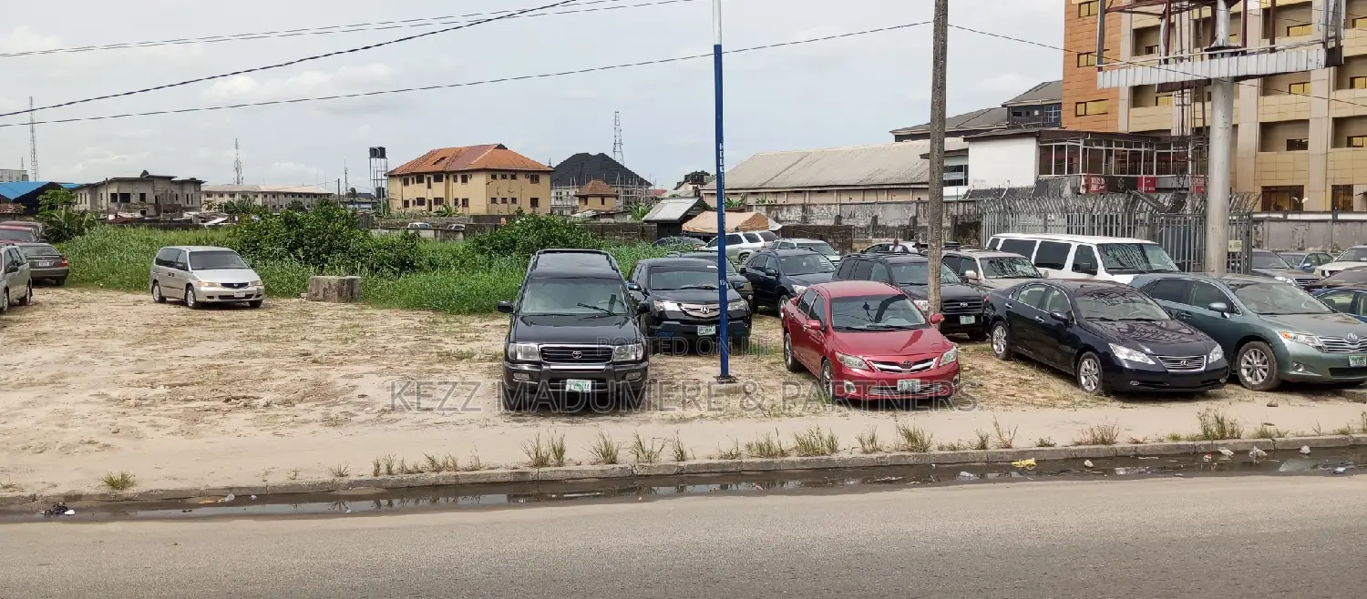 For Sale : Ten (10) Plots of Land at Stadium Road