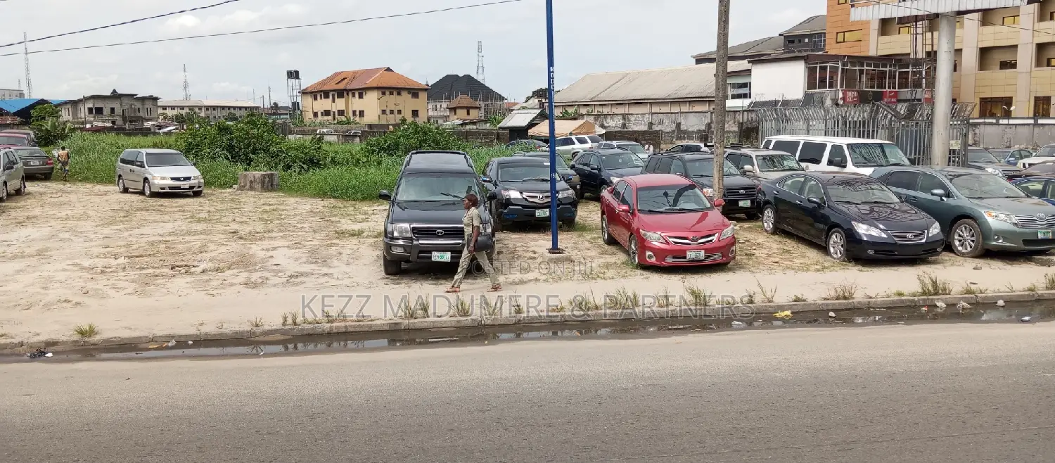For Sale : Ten (10) Plots of Land at Stadium Road