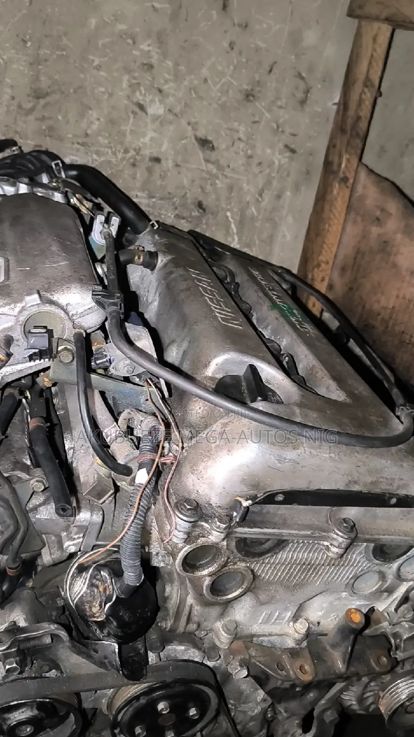 Nissan Primera Engine  SR18