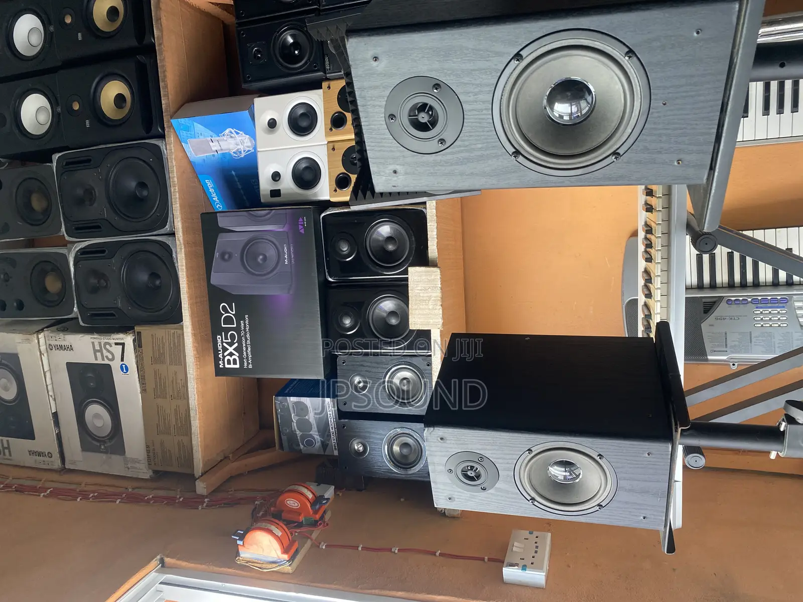 Abtus Uk Use Monitor Speaker for Studio